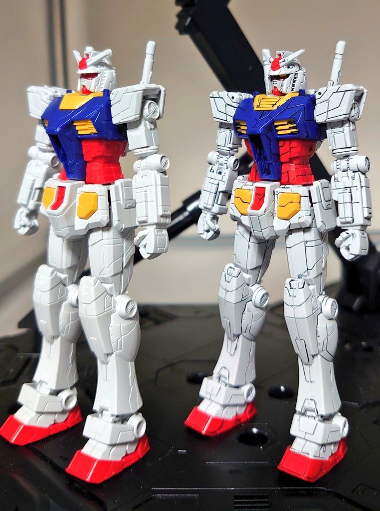 実は前にプレゼントでもらっていた同じものの素組みと比較