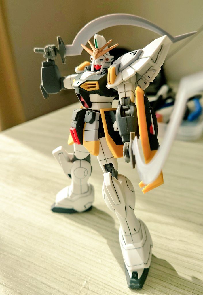 ガンダムサンドロック–4枚目/制作者：ガンダム社会人