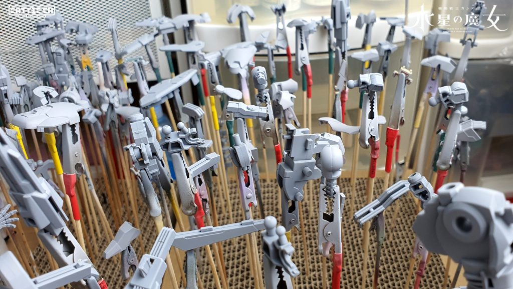 機動戦士ガンダム～水星の魔女～1/144 HGWMガンダム エアリアルリビルド（個数型）バージョン–4枚目/制作者：Cattic