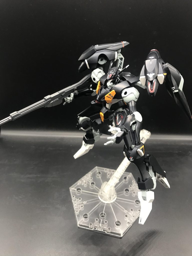 どう見ても黒にしか見えない。