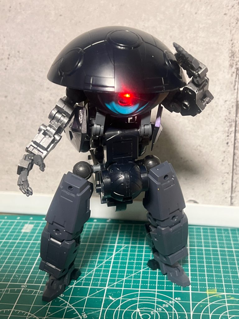 友情出演のアマビコさん試作アーマー。コレもまだ改造している最中なので完成したらまたお披露目したいです。では。