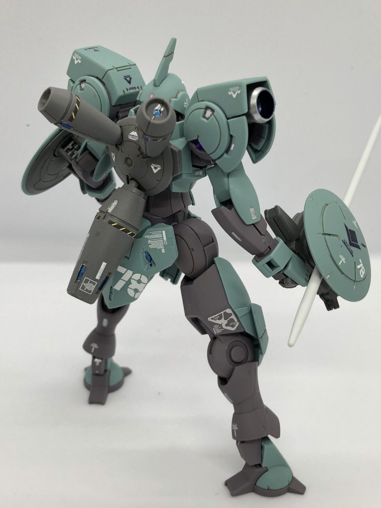 背面から。 フレキシブルなプロペラントタンク兼ブースター。ここも弄り甲斐ありそうです。