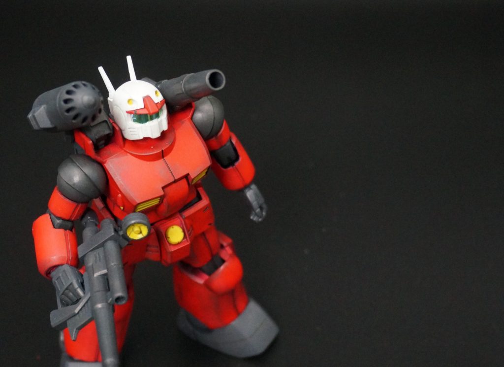 古いキットだけあって、無改造ではポージングは無理ですね;