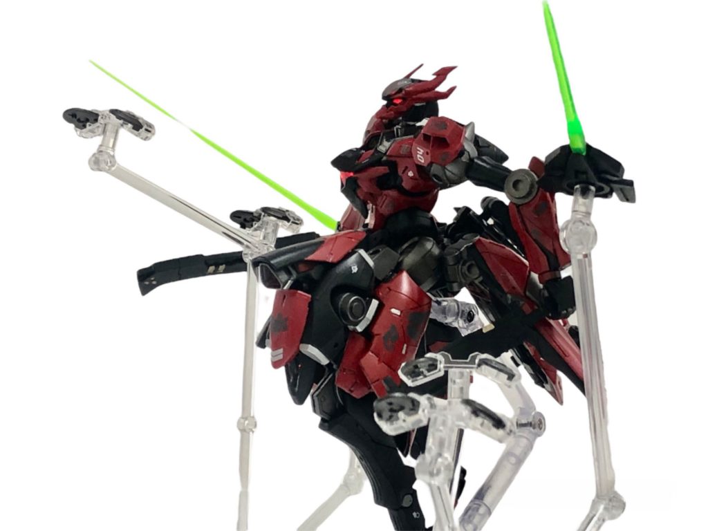 「パーメットスコア4!ガンビット全機展開...目標(エアリアル)を破壊する!」