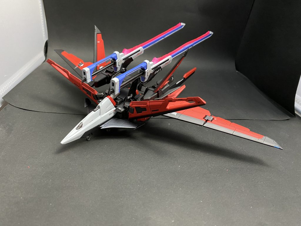 バックパックだけだとこうなります。空気抵抗が…あとビーム刃つけたら外れなくなりました笑