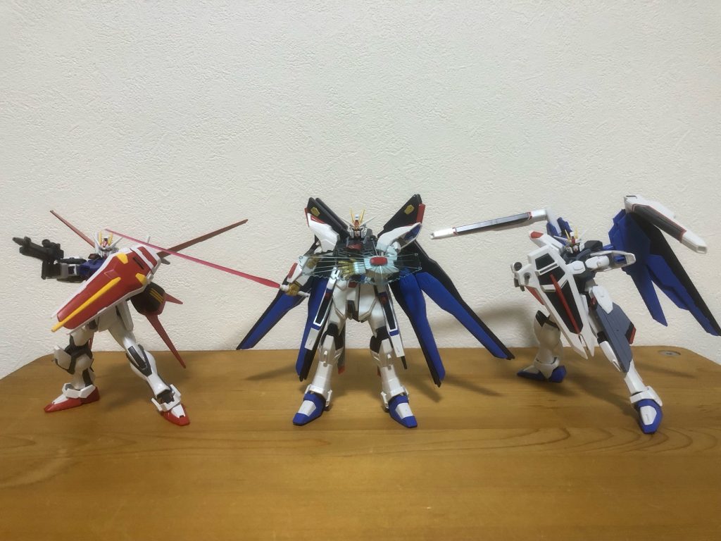 シールド。ストフリは実体盾持ってないんですよね。