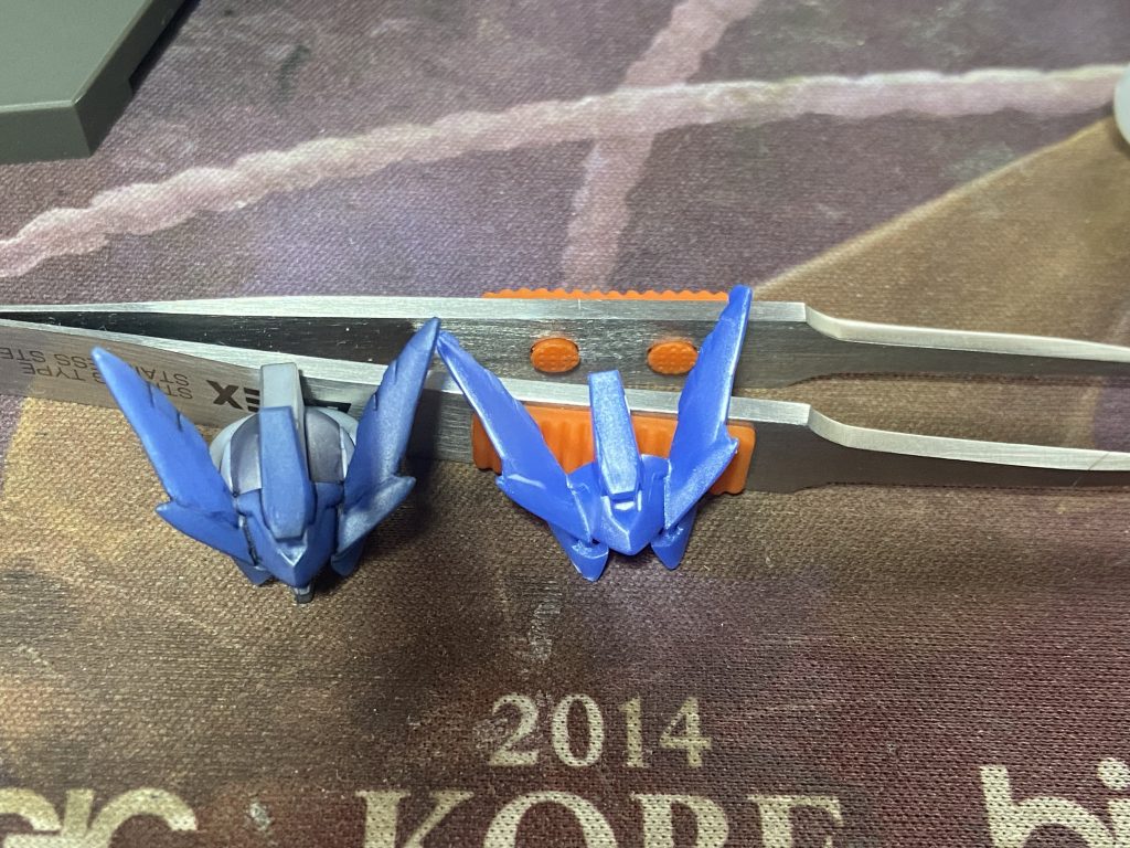 アンテナのモールド潰れや、フラッグなどでだいぶモールドがダルくなってたので切り落とし削り出し。