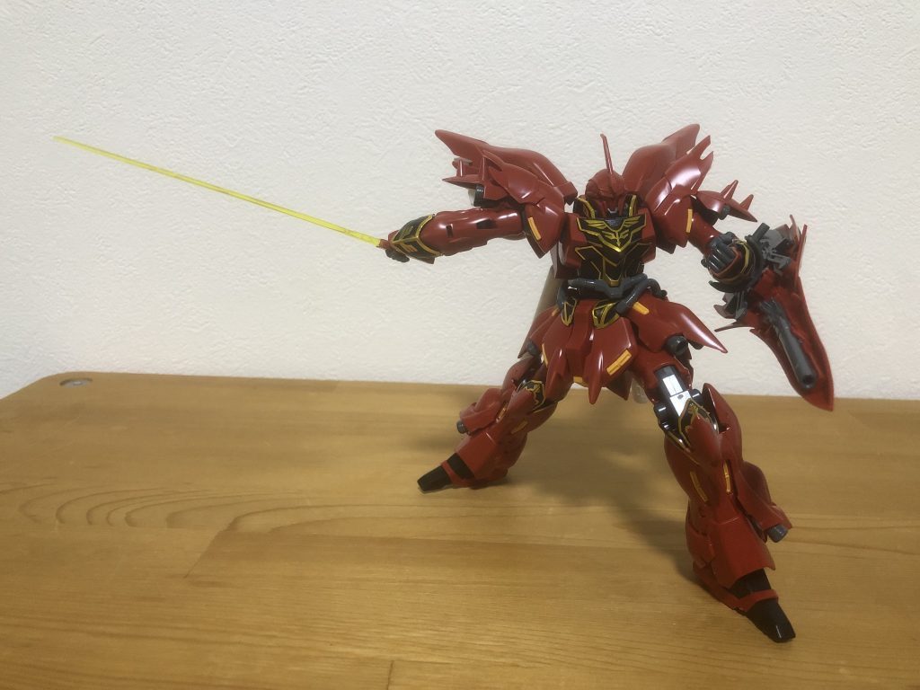 シナンジュVSユニコーン–3枚目/制作者：平良野アロウ