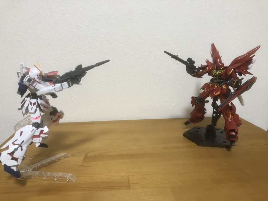 ユニコーンガンダムとのバトル。主に主役機ばかり作ってきましたが、こういうシチュエーションを撮れるのはライバル機あってこそですね。