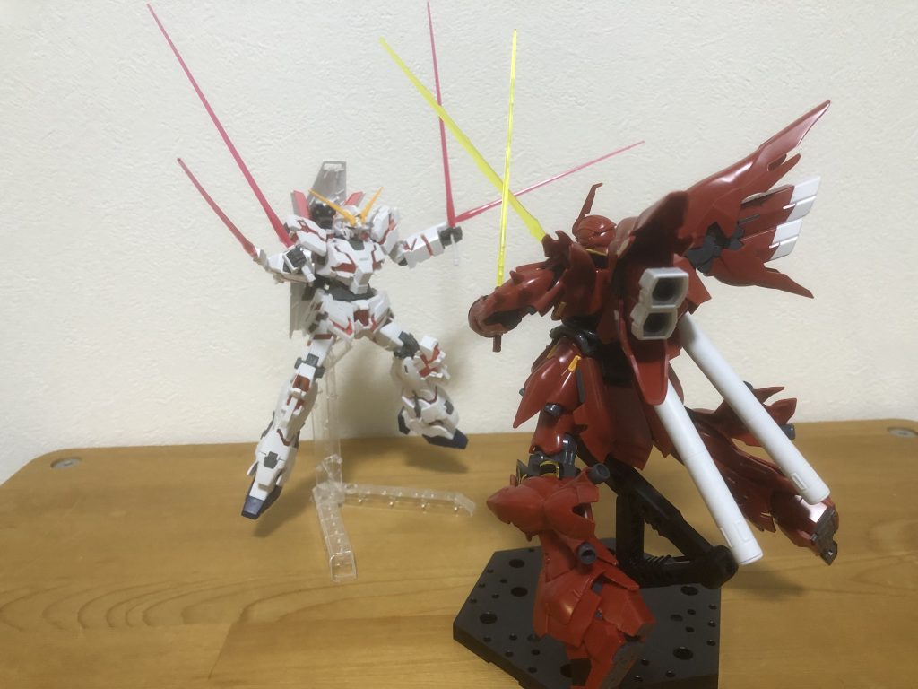 シナンジュVSユニコーン–8枚目/制作者：平良野アロウ