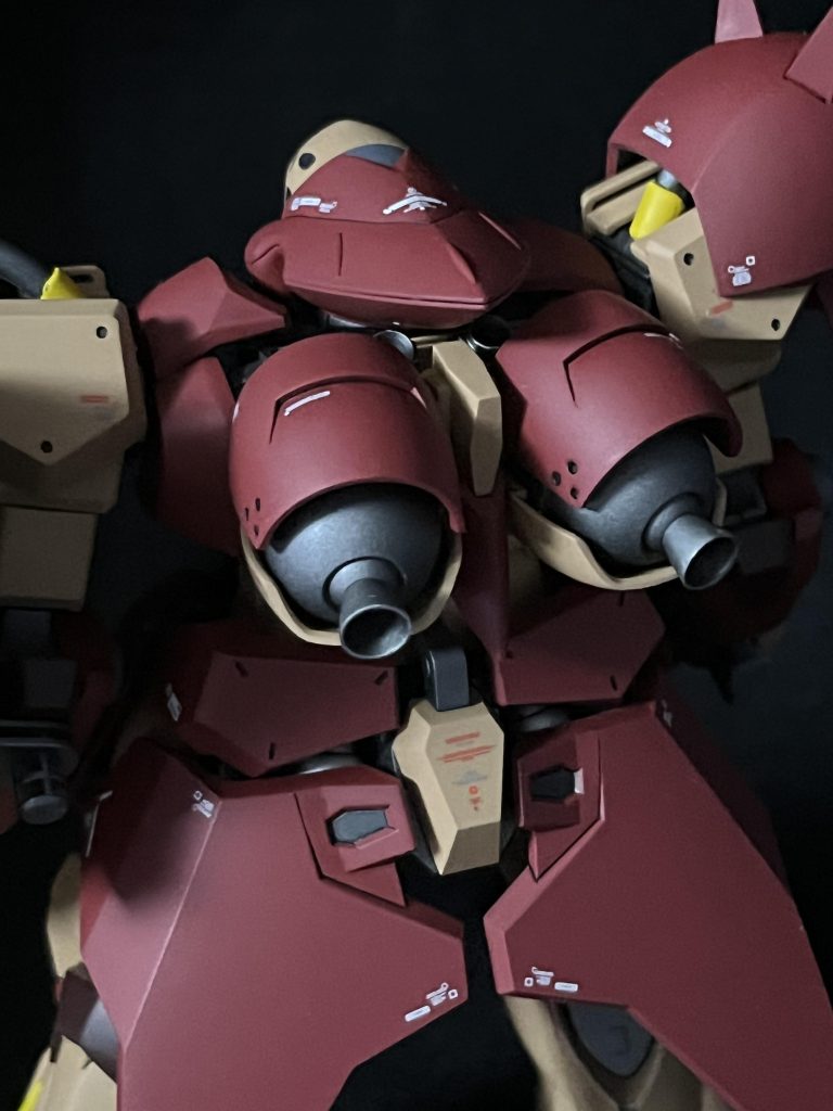 背面どこを取ってもデザインが良い。好きすぎる。