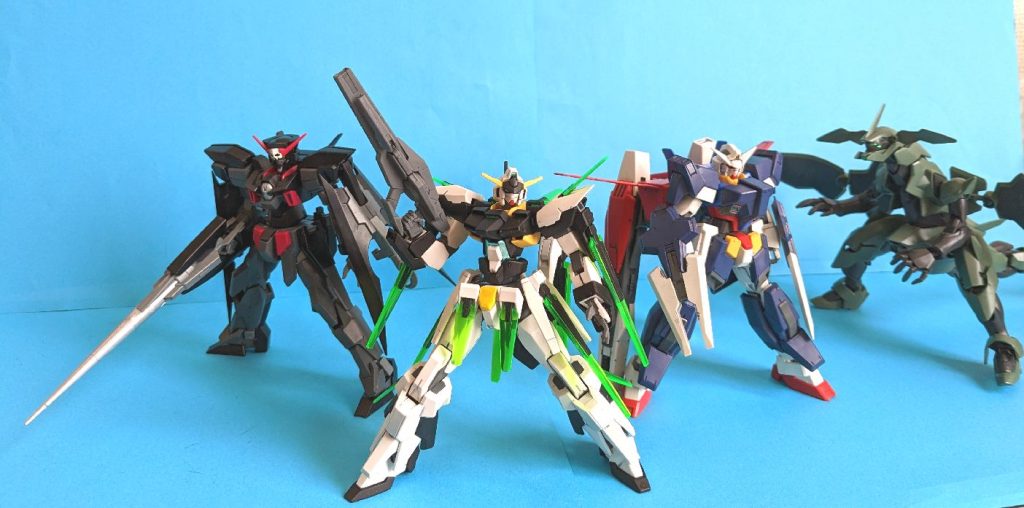 ついに主役格まで素材にしてしまいましてあと素材にできそうな手持ちAGEガンプラはじじい、おとん、ダナジンだけです。閲覧ありがとうございました！