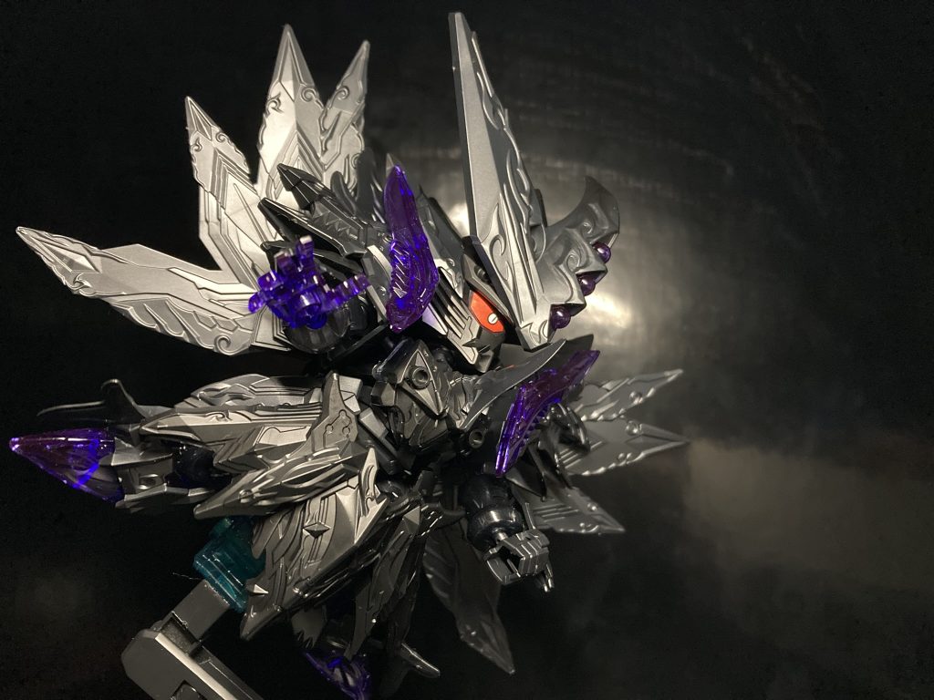 紫の手って強そうですよね絶対魔球飛ばしてくる……