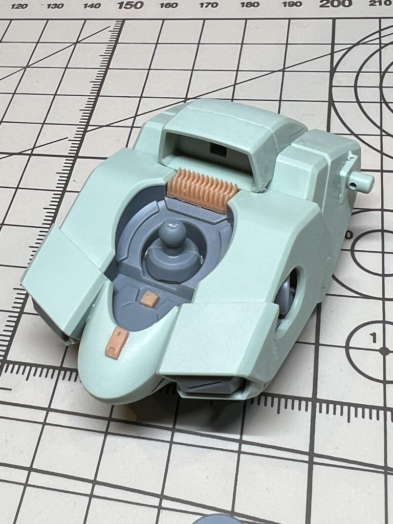 首後ろにシイタケ、フレームぽいのも彫り込んで埋めました