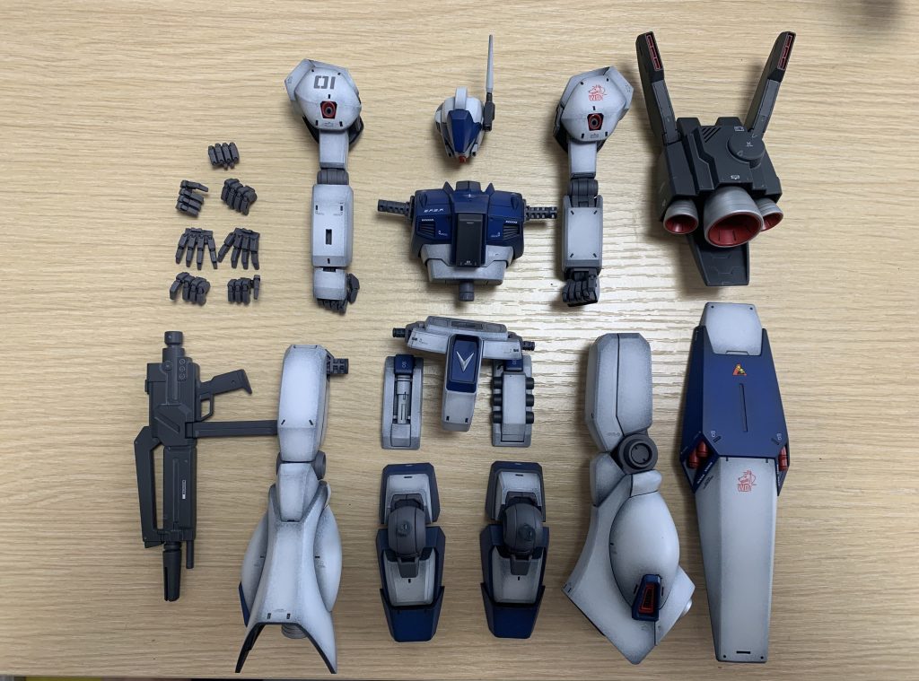 毎度恒例の組み立て前。