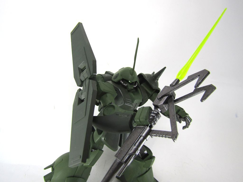 接近戦にも対応出来ます。