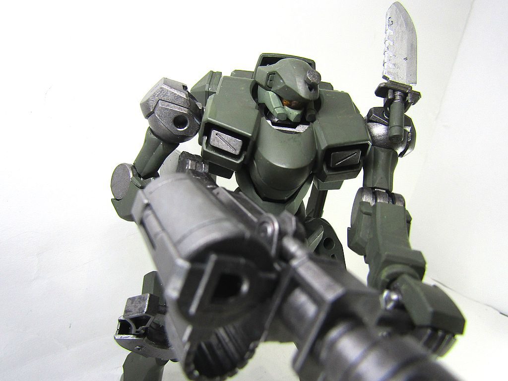 いかかでしたでしょうか。高高度からの強襲のため、背中のスラスターは着地のために必要かと思いましたのでそのままにしていましたが、ザウォート　ヘビーの映像を見ると、無くても問題なく着地できるようで、別のものにしたらよかったと後悔しました。（説明書を使ってパラシュートを作るかどうかで悩み、スラスターの方が現実的かと思ってあきらめたのに）