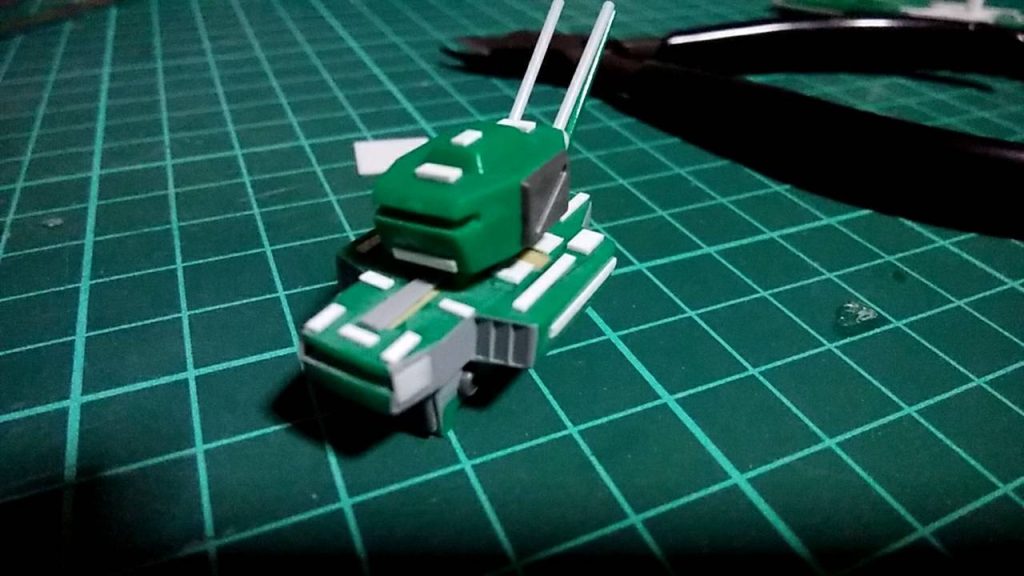 ブリッジ10mmぐらい短縮してます。ラピットアンテナ(?)を追加しました。