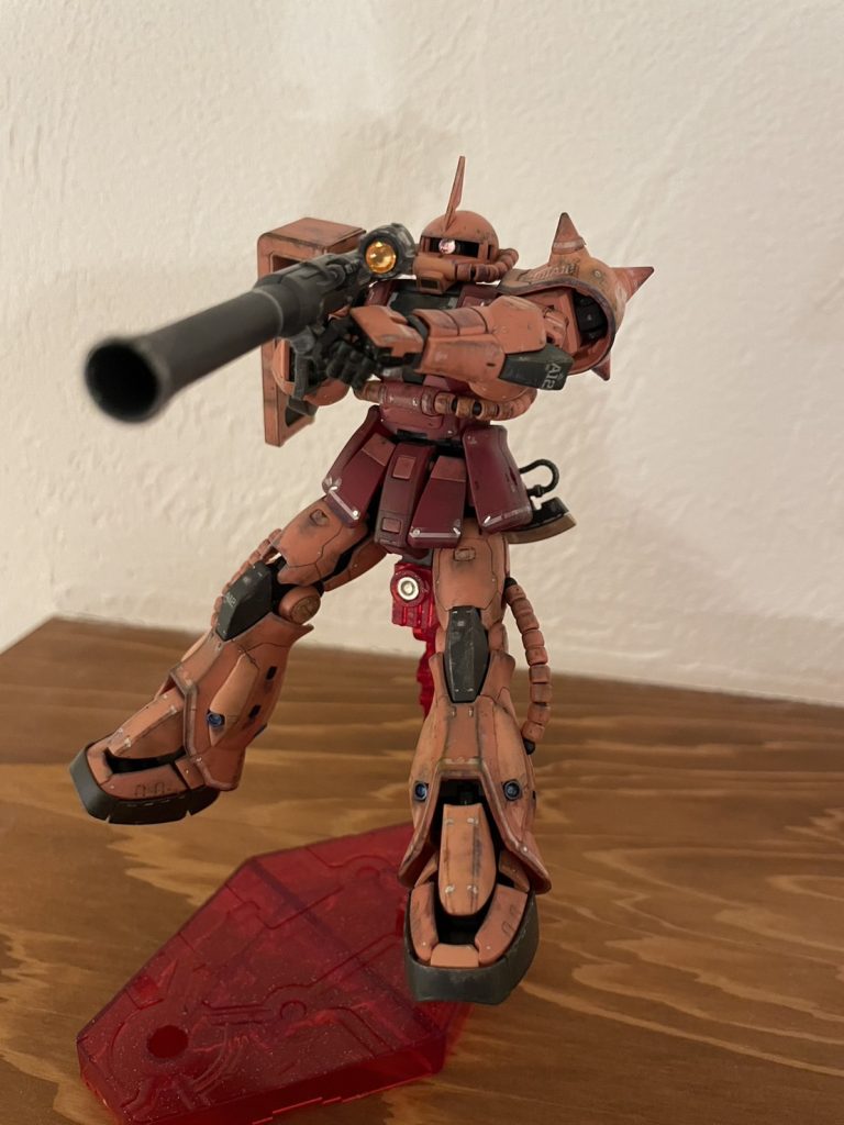 シャアはそんなに汚れないから！そんな声がウェザリングしながら聴こえてきました笑その通りです。笑乾杯！！