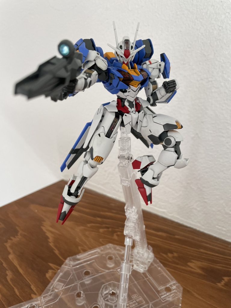 どのポーズで展示するか悩みます笑そんなことを考えてながら乾杯！！