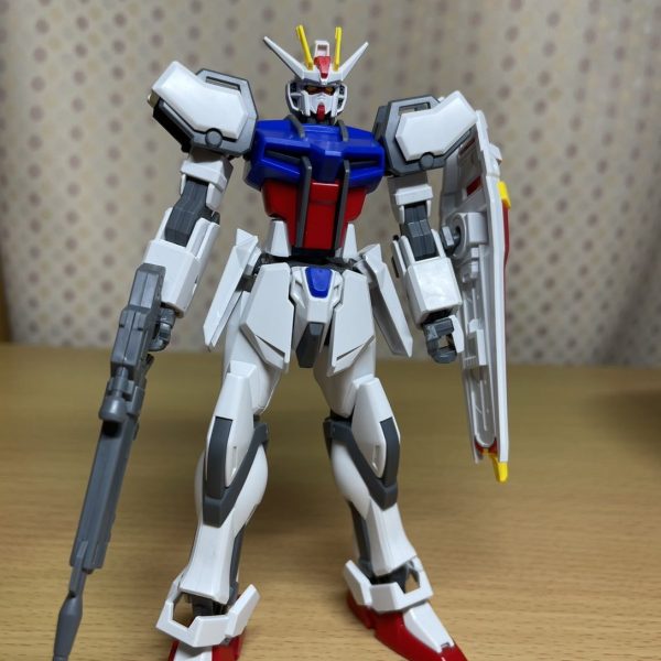 EG ストライクガンダム