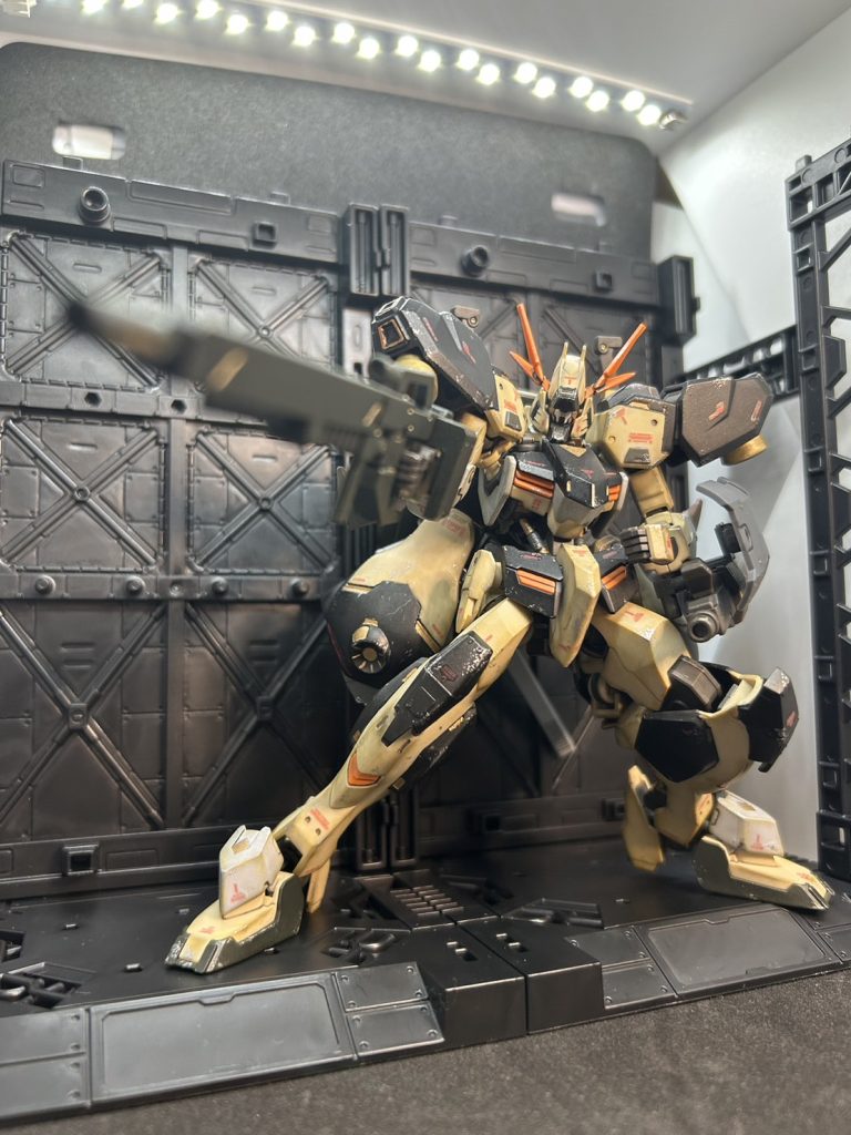 全オプション&兵装装備状態全てのオプション及び兵装を装備することによって機動力、火力、継戦能力等あらゆる能力の向上が可能。