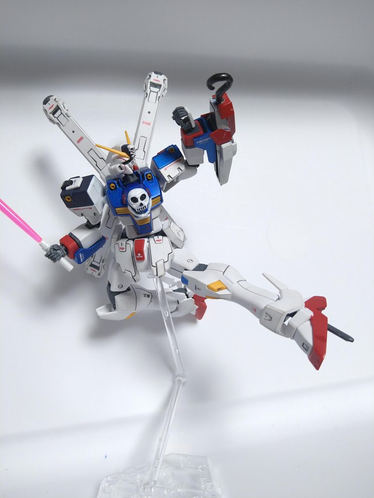 充電式エアブラシを購入してみたので、むシルバーからのクリアブルーでキャンディにチャレンジしたのですがムラが出てしまい安定のつや消しへの変更。