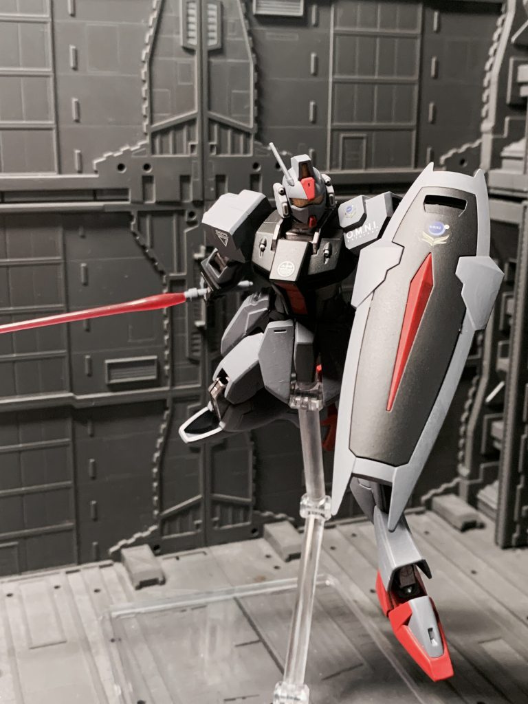 ビームサーベル構え。