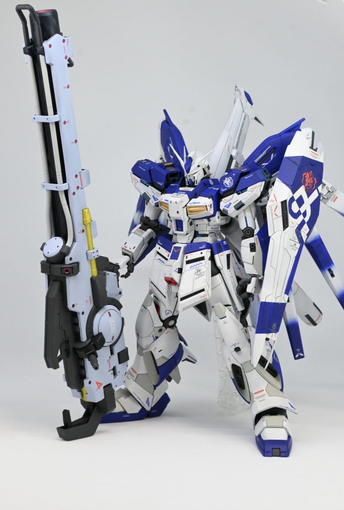 フル装備状態RGのランチャーを保管してたのですが、RGの Hiνがぜんっぜん買えないので、もう使っちゃいました♪