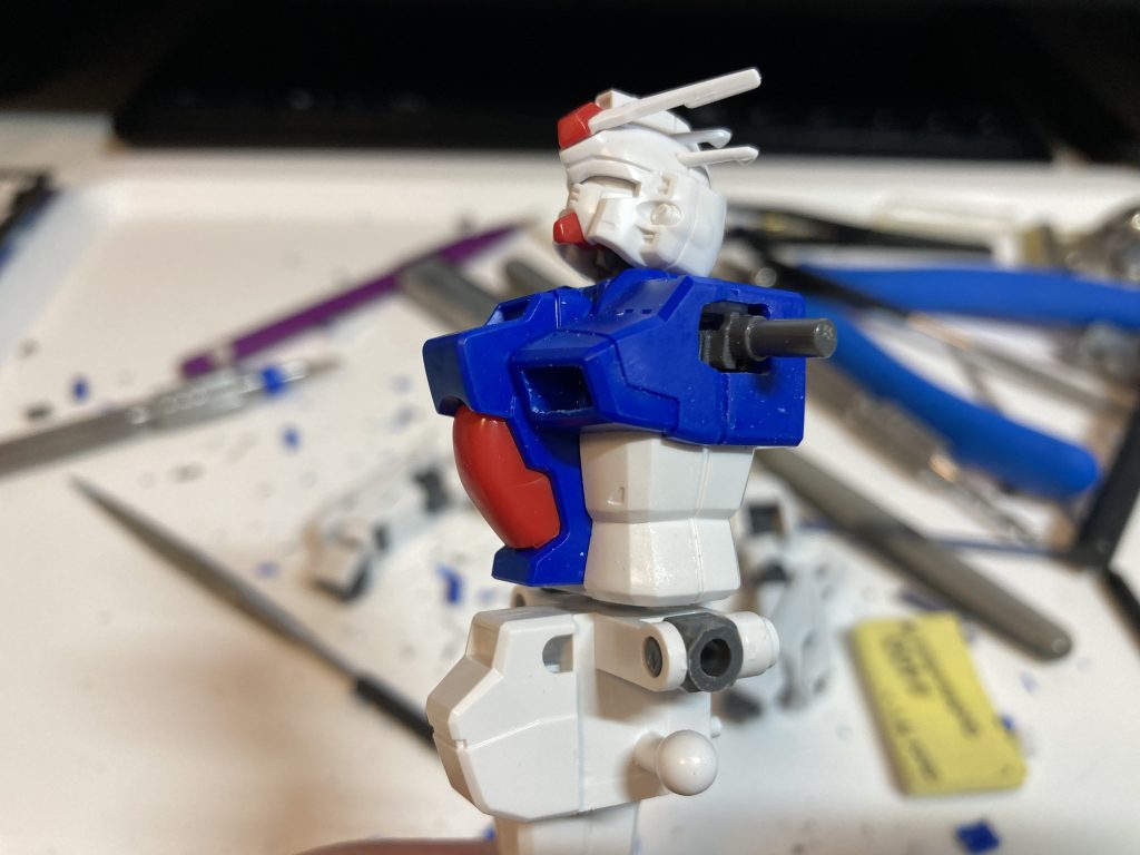 改造箇所は肩の接続が固定軸だったので、前後に可動できるようにしました。ご覧頂きありがとうございました。