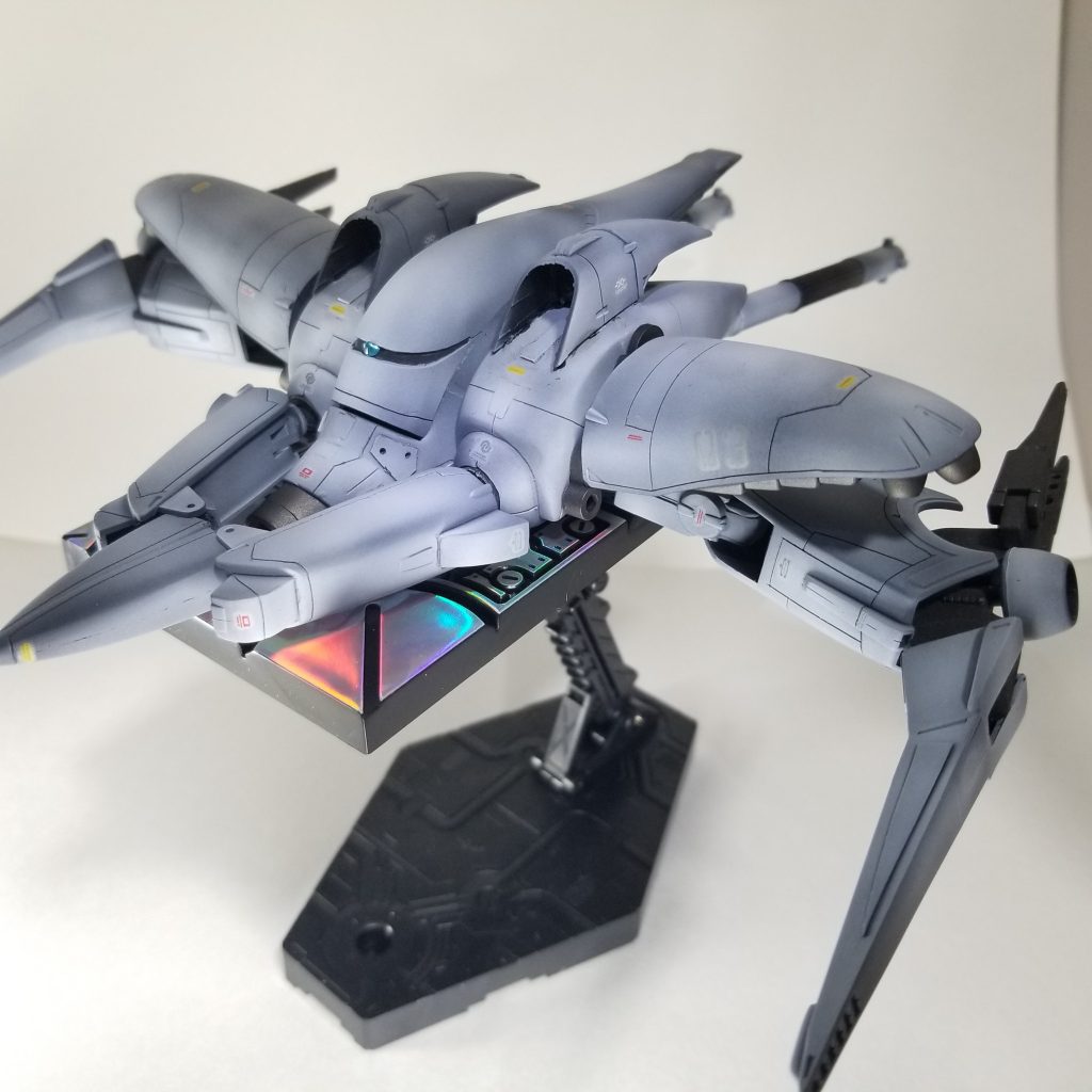 もちろん変形します。ある意味柔軟体操をしてるだけかもシレナイ