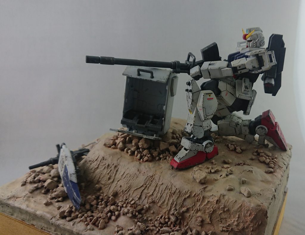 HG陸戦型ガンダム–5枚目/制作者：ジジ丸