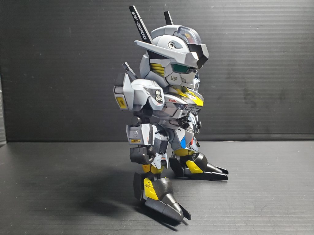 肩のどくろマークがフォッカーをアピールしてます。