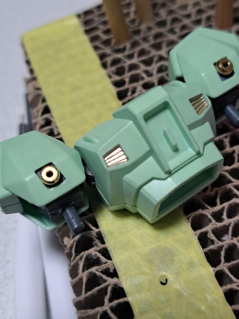 私の場合、手芸用のパーツをディテールアップに良く使います。肩のバーニアのがそれです。「これ、使えるのでは??」と思い付きで買ってきているので、サイズが合わないこともよくあります。これも最初はどうかと思ったのですが、「俺のジェガンはこうなの!」という解釈で、自分を納得させました。最後までご覧いただいた方、ありがとうございます!ガンプラはこれからも続けていきますので、新作や過去作を投稿させていただきます。修行中の身ですが、今後ともよろしくお願いいたします!