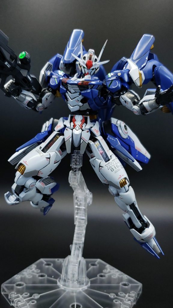 ファラクトのブラストブースターを採用し更にガンビットとしてオールレンジ攻撃が可能に……という妄想