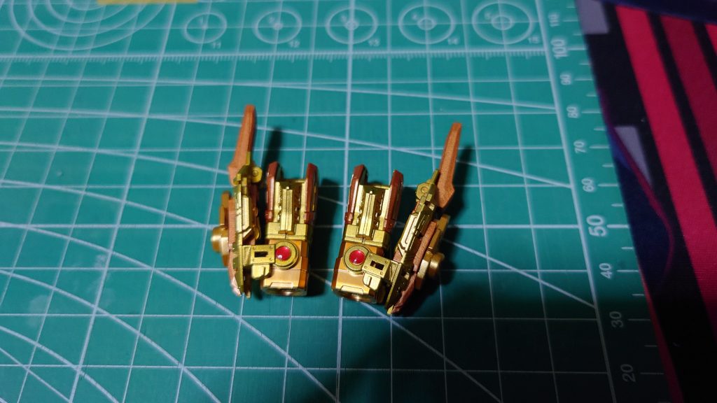 ほとんど未塗装かつ見えなくなるのに黄金(・(ェ)・)3Dメタリックシールもいい味出していますが、uvジェルで追加の厚みをつけると最高です。