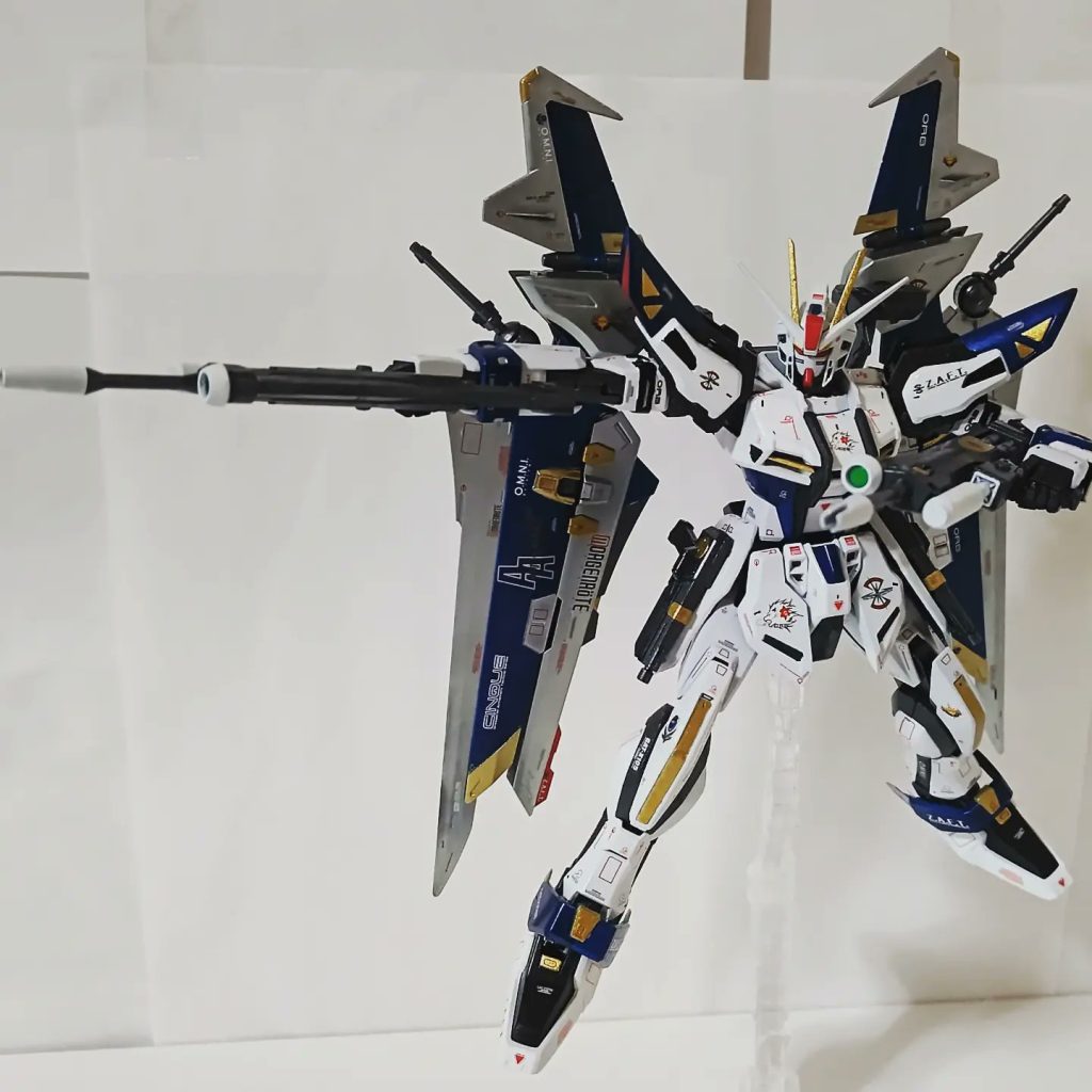 ストライクノワール(キラ専用機)–5枚目/制作者：@ロビン