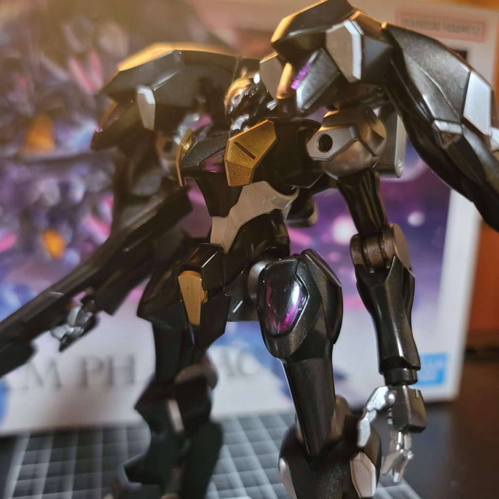 やっぱりファラクトはカッコいいですね！ちょい悪人顔なのが良いです(笑)