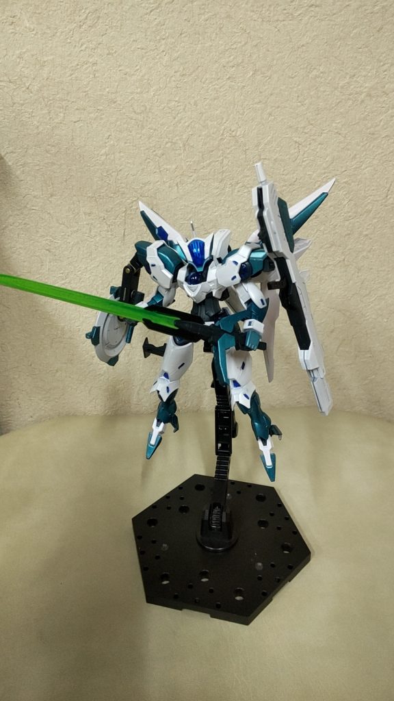 ソードこれはクアンタのGNソードⅴをまんま使ってます。