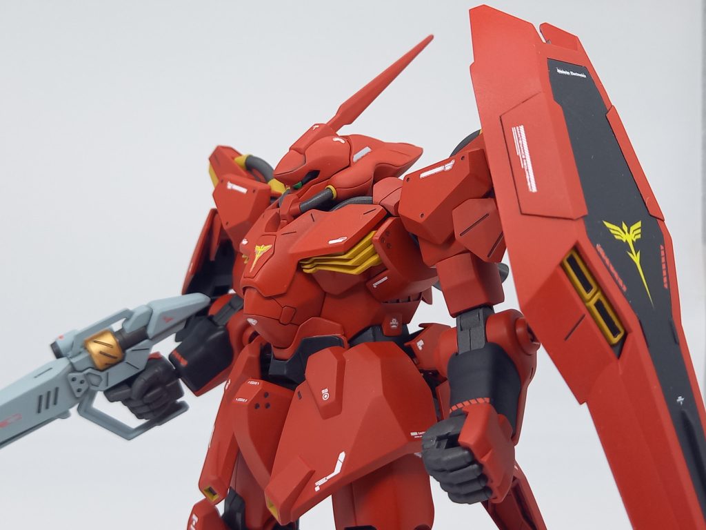 設定としては…ネオジオンの次期主力機としてサザビーやドーガ系のデータを参考に設計されていたが、開発は設計段階で中止され、数年後にこの機体の設計データを基にマフティーのメッサーが開発されたというオリ設定です。