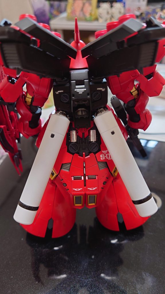 リアアーマー細かい塗り分け銀『4アーティストマーカー』アイアン『ガンダムマーカー（バーントアイアン）』