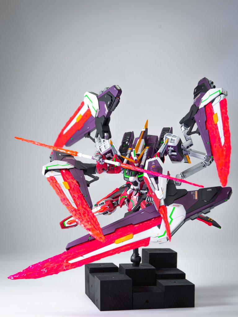 武装展開【近距離型】これです。これがやりたかったのだ。エフェクト部分はグルーガンで制作。重いです。