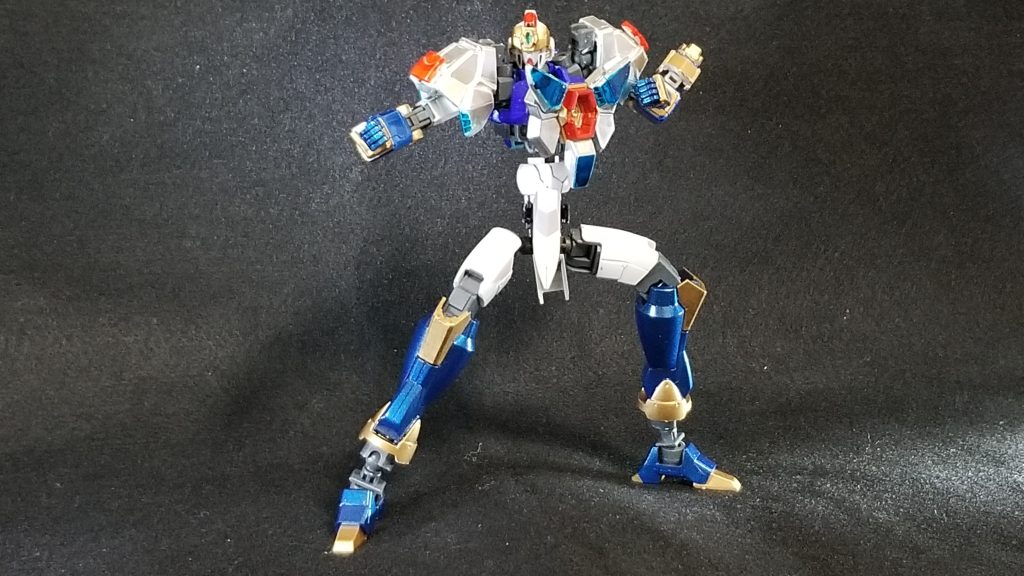 電光機動戦士グロリアス・ユニゾングロリアスガンダムがアクセプトアーマーを装備した姿。格闘戦を主体とした戦い方にアクロバティックなアクションが加わっている。