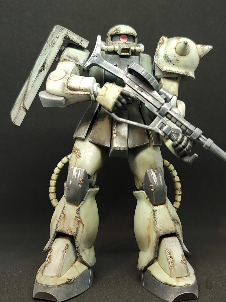 ダメージを入れる箇所はなかなか決められませんでした。あと、つや消しを吹いたのが雨の日で湿度に影響することを知らず、すべて真っ白になり焦りましたwですがなんとなく砂埃っぽくなったので結果オーライとしました。