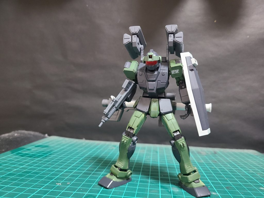 ミサイルランチャー装備プランによって二個搭載している機体もいる