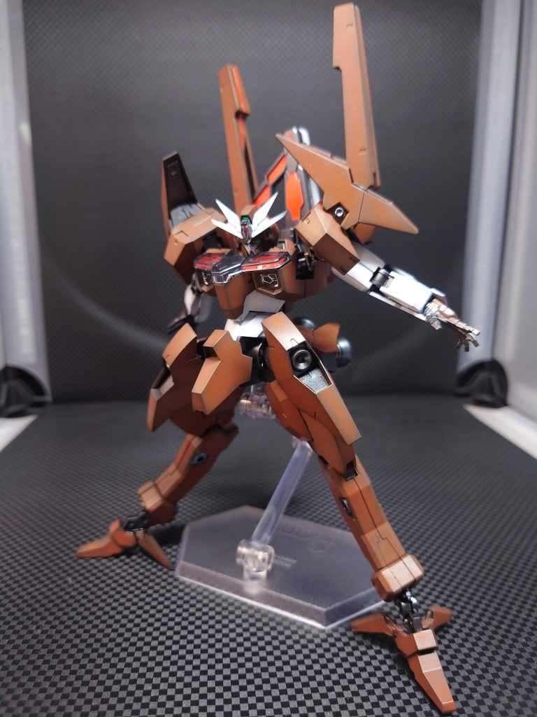 誰もがやってる手脚入替え逆関節ガンダムになるとしたら相当レア…?