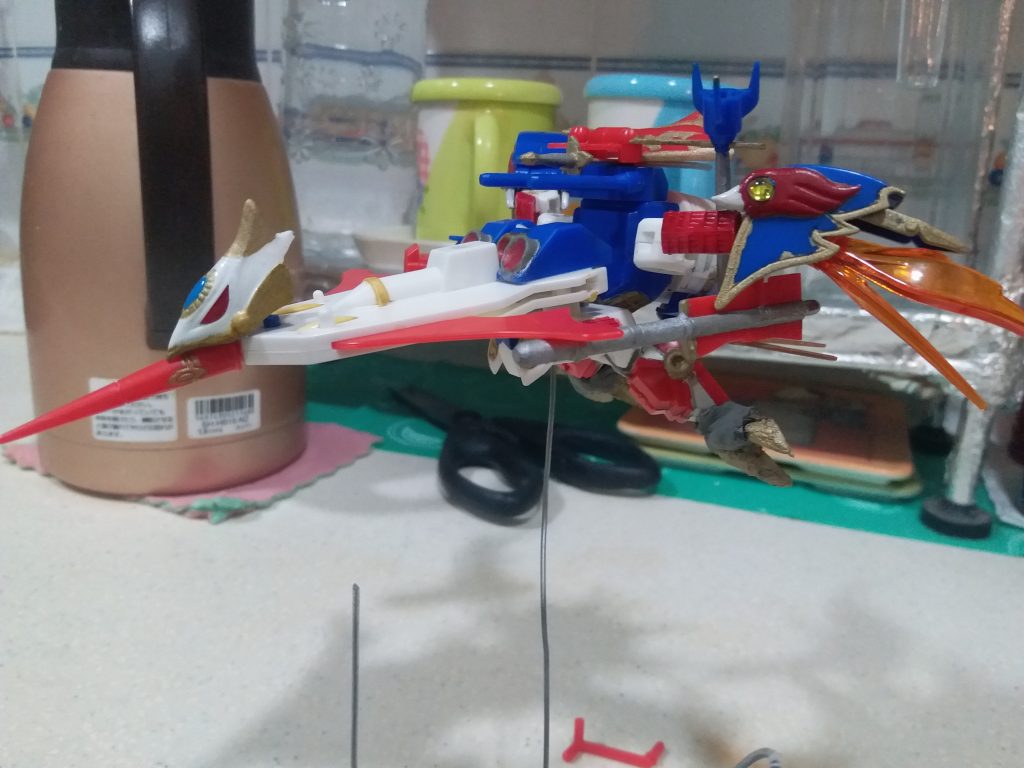 武器鳥–9枚目/制作者：LUNLUN（邪道可動）