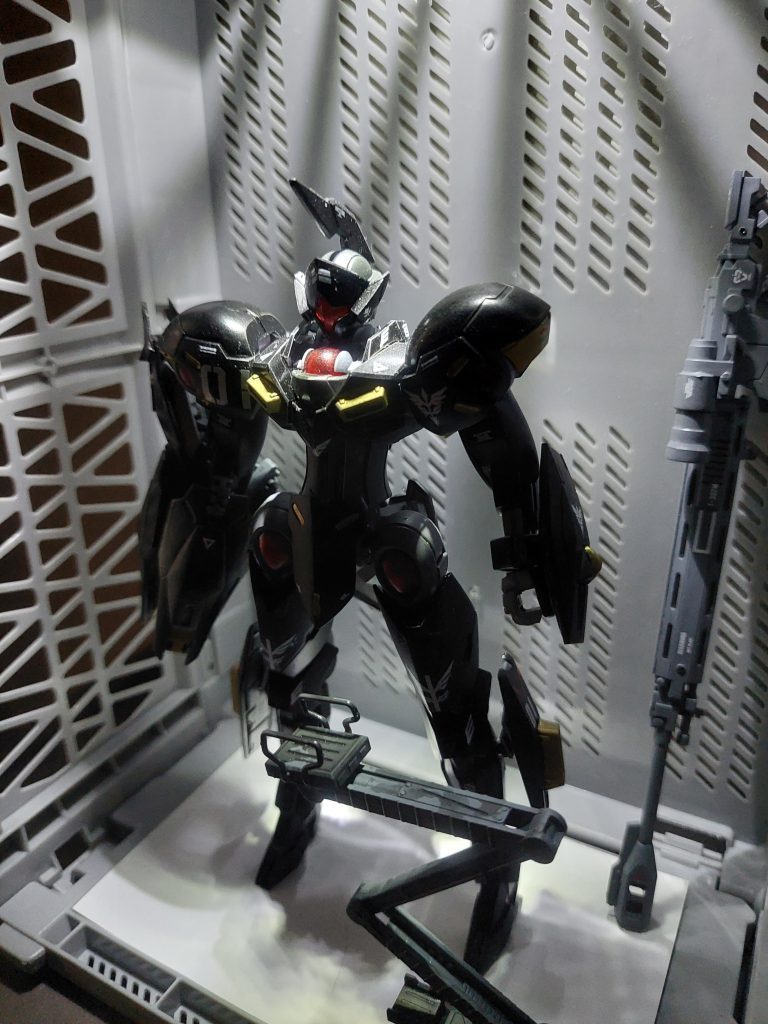 今回、初めて水星キットの塗装をしましたが、今回感じたのはとても分解しやすいこと。従来の製品とは違い、とてもバラしやすい構造になっていることが多いです。またいつか、水星キットの改造をしてみたいです。