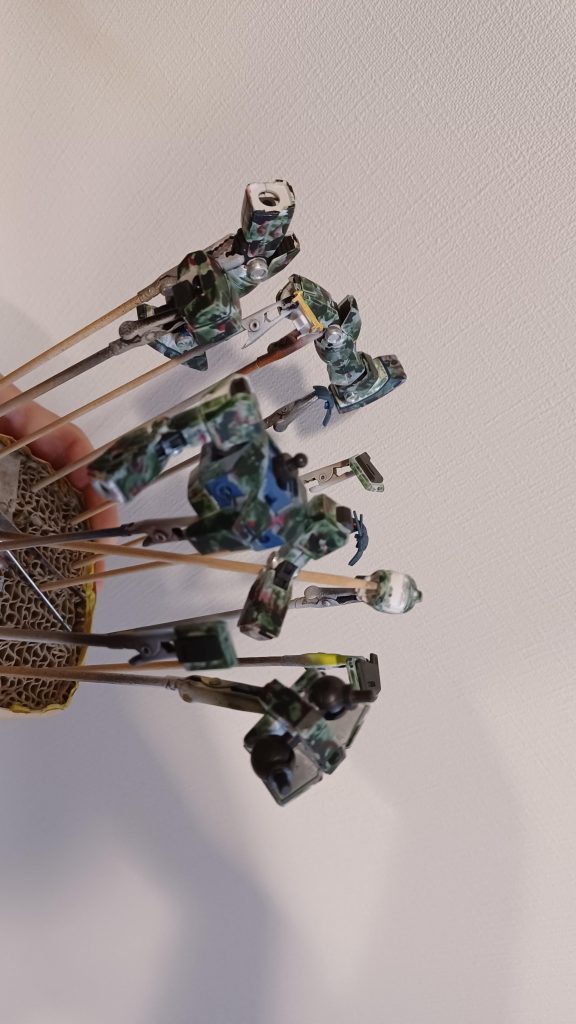 今回は筆とスポンジを使いました！