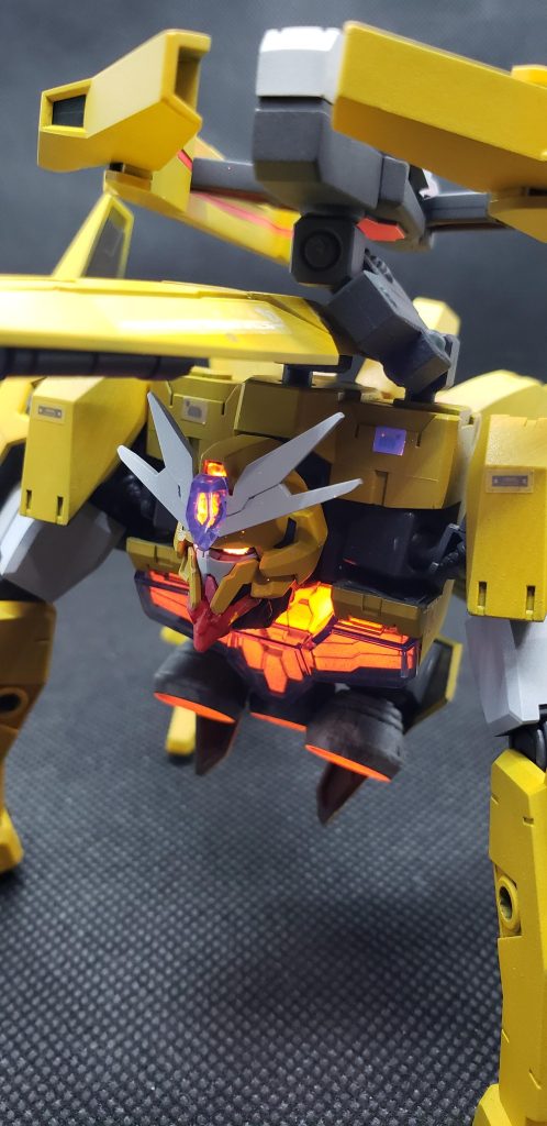 顔のアップ、顎を増設してあります。捕食用です,:('ω' ))ムシャムシャ